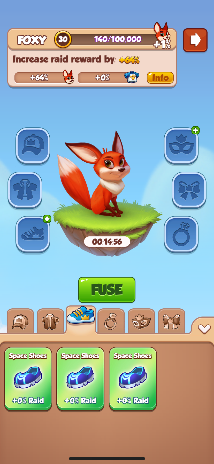 Foxy pet screen displaying fuse button and Space Shoes outfit.png
